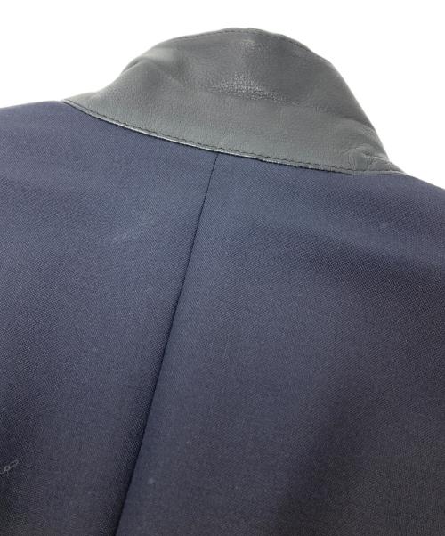 HERMES（エルメス）HERMES モヘア混 レザーエルボーパッチ 2Bテーラードジャケット G19814 / ノッチドラペル / 本切羽 / 背抜き / 襟レザー /  レザーポケット / 裏地レザーパイピング ネイビー サイズ:50(Drop 8R)の古着・服飾アイテム
