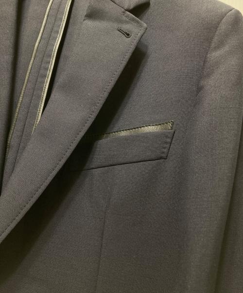 HERMES（エルメス）HERMES モヘア混 レザーエルボーパッチ 2Bテーラードジャケット G19814 / ノッチドラペル / 本切羽 / 背抜き / 襟レザー /  レザーポケット / 裏地レザーパイピング ネイビー サイズ:50(Drop 8R)の古着・服飾アイテム