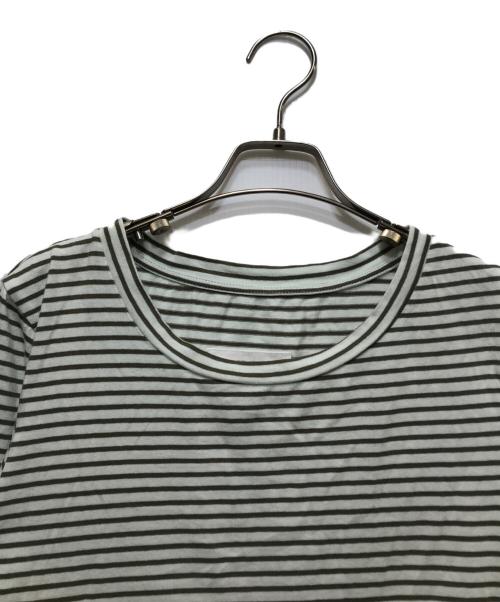 MM6 Maison Margiela（エムエムシックスメゾンマルジェラ）MM6 Maison Margiela Asymmetric Stripe Stretch-cotton T-shirt(アシンメトリ―ストライプストレッチコットンＴシャツ）S52NC0220 S23587 グリーン サイズ:Ｓの古着・服飾アイテム