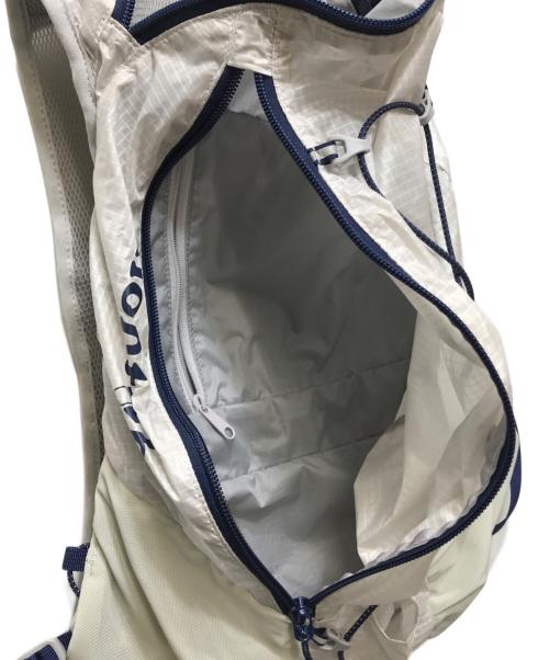 mont-bell（モンベル）mont-bell (モンベル) CROSS RUNNER PACK 7(クロスランナーパック７）1133325 ホワイトの古着・服飾アイテム