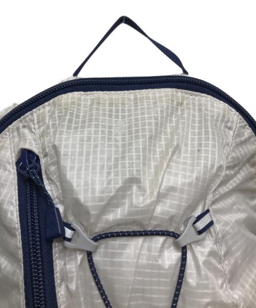 mont-bell（モンベル）mont-bell (モンベル) CROSS RUNNER PACK 7(クロスランナーパック７）1133325 ホワイトの古着・服飾アイテム