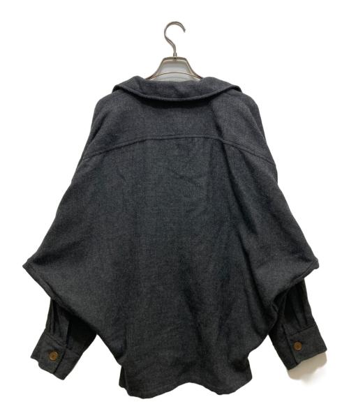 Vivienne Westwood man（ヴィヴィアン ウェストウッド マン）Vivienne Westwood man (ヴィヴィアン ウェストウッド マン) ドルマンスリーブウールシャツ VW-CR-77405 グレー サイズ:FREEの古着・服飾アイテム