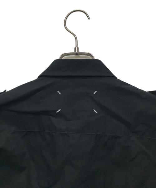 Maison Margiela（メゾンマルジェラ）Maison Margiela (メゾンマルジェラ) エポレットコットンブロード比翼シャツ ブラック サイズ:38の古着・服飾アイテム