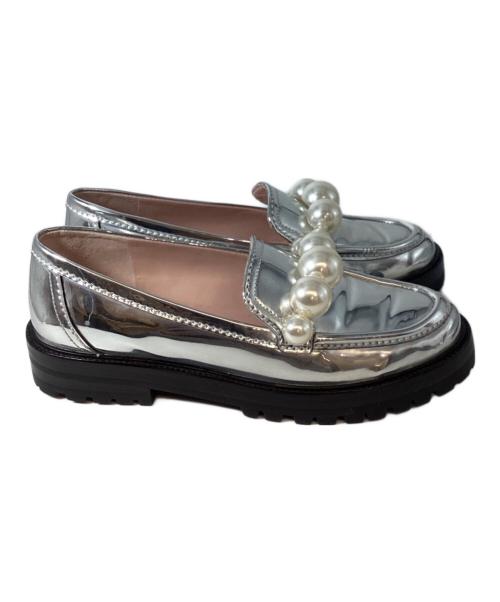 Kate Spade（ケイトスペード）Kate Spade (ケイトスペード) Posh Pearl Loafer(ポッシュパールローファー) KJ128 / メタリック ローファー シルバー サイズ:5.5Bの古着・服飾アイテム