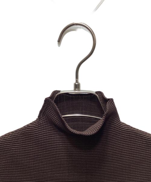 ISSEY MIYAKE（イッセイミヤケ）ISSEY MIYAKE (イッセイミヤケ) プリーツブラウス ブラウン サイズ:3の古着・服飾アイテム