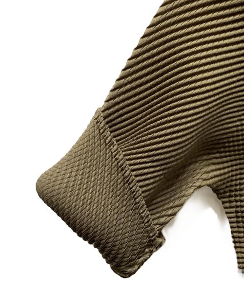 ISSEY MIYAKE（イッセイミヤケ）ISSEY MIYAKE (イッセイミヤケ) プリーツブラウス カーキ サイズ:3の古着・服飾アイテム