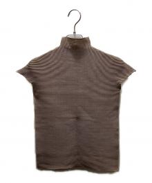 ISSEY MIYAKE（イッセイミヤケ）の古着「プリーツブラウス」｜ベージュ