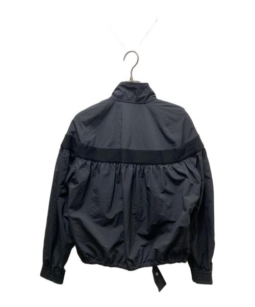 3.1 phillip lim（スリーワンフィリップリム）3.1 phillip lim (スリーワンフィリップリム) RECYCLED TECH POLY JACKET W SMOCKING(リサイクルドテックポリジャケットダブルスモーキング)　 ブラック サイズ:XSの古着・服飾アイテム