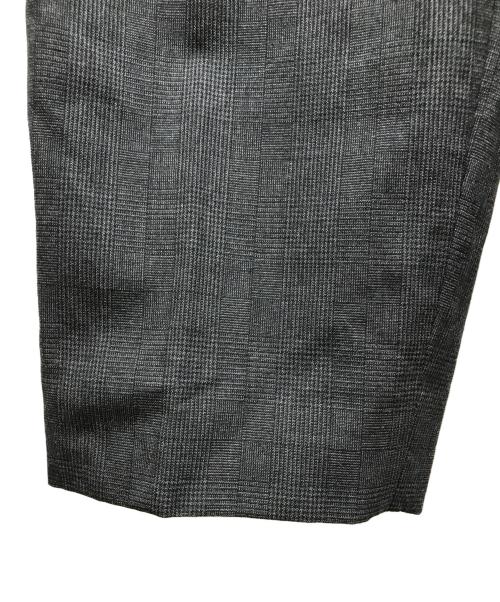ATON（エイトン）ATON (エイトン) WOOL TROPICAL TAPERED EASY PANTS（ウールトロピカルテーパードパンツ） グレー サイズ:04の古着・服飾アイテム