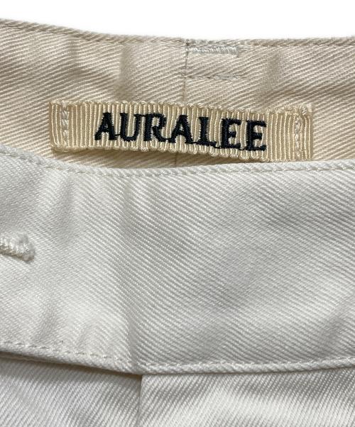 AURALEE（オーラリー）AURALEE (オーラリー) WASHED FINX CHINO ONEーTUCK PANTS(ウォッシュドフィンクスチノワンタックパンツ)　 アイボリー サイズ:3の古着・服飾アイテム