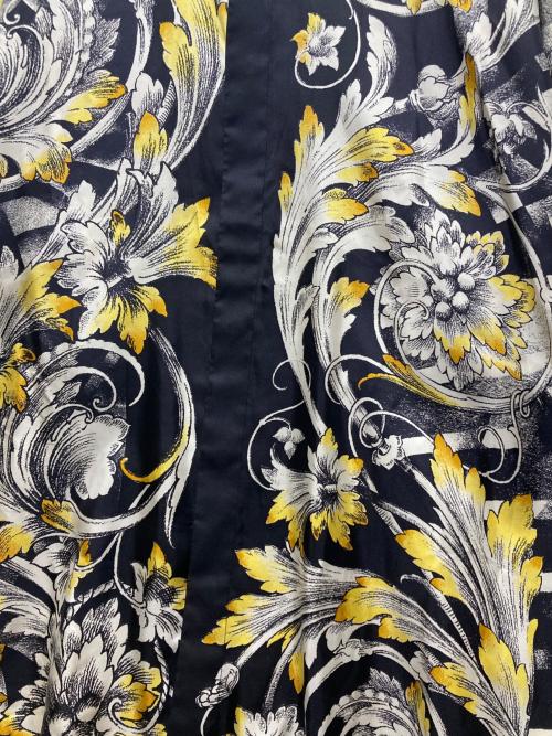 GIANNI VERSACE（ジャンニ・ヴェルサーチ）GIANNI VERSACE (ジャンニ・ヴェルサーチ) シルク総柄シャツ ブラック サイズ:実寸参照の古着・服飾アイテム