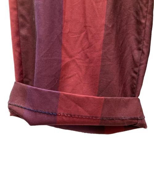 ISSEY MIYAKE（イッセイミヤケ）ISSEY MIYAKE (イッセイミヤケ) ストライプワイドパンツ IM74FF509 レッド サイズ:2の古着・服飾アイテム
