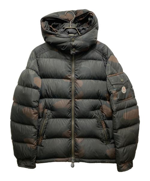 MONCLER（モンクレール）MONCLER (モンクレール) マヤ カモ柄ダウンジャケット グリーンの古着・服飾アイテム