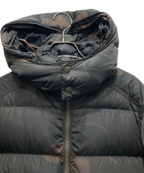 MONCLER（モンクレール）MONCLER (モンクレール) マヤ カモ柄ダウンジャケット グリーンの古着・服飾アイテム