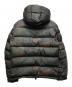 MONCLER (モンクレール) マヤ カモ柄ダウンジャケット グリーン：90000円