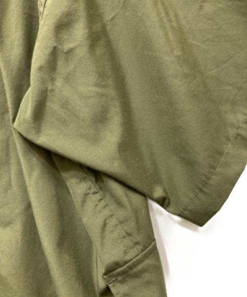 DAIWA PIER39（ダイワ ピア39）DAIWA PIER39 (ダイワ ピア39) Tech French Mil Field Shirts S/S(テックフレンチミルフィールドシャツS/S)　 オリーブ サイズ:Sの古着・服飾アイテム