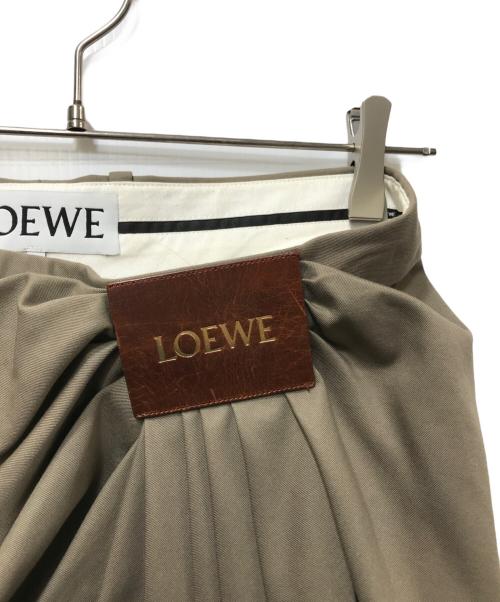LOEWE（ロエベ）LOEWE (ロエベ) Draped trousers in cotton and silk/ドレープドトラウザーズインコットンアンドシルクパンツ H526Y04WGM /25SS ベージュ サイズ:46の古着・服飾アイテム