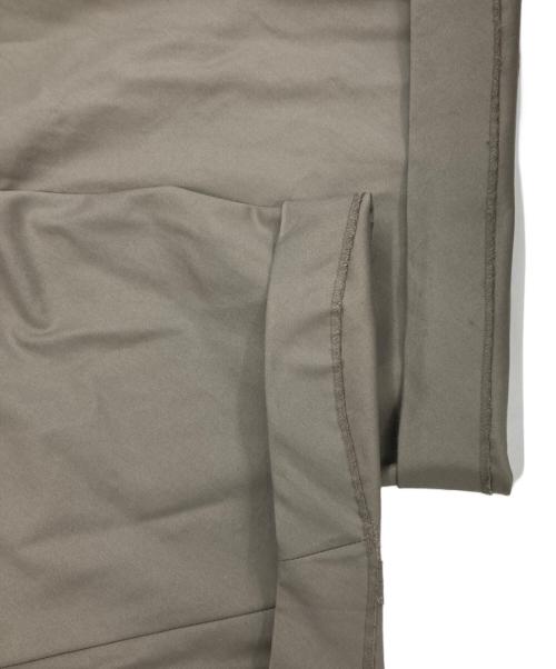 LOEWE（ロエベ）LOEWE (ロエベ) Draped trousers in cotton and silk/ドレープドトラウザーズインコットンアンドシルクパンツ H526Y04WGM /25SS ベージュ サイズ:46の古着・服飾アイテム