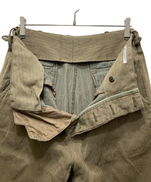 MAATEE&SONS（マーティーアンドサンズ）MAATEE&SONS (マーティーアンドサンズ) CHINO TROUSER ドゥルン（チノトラウザー）MT5103-0209A オリーブ サイズ:3の古着・服飾アイテム