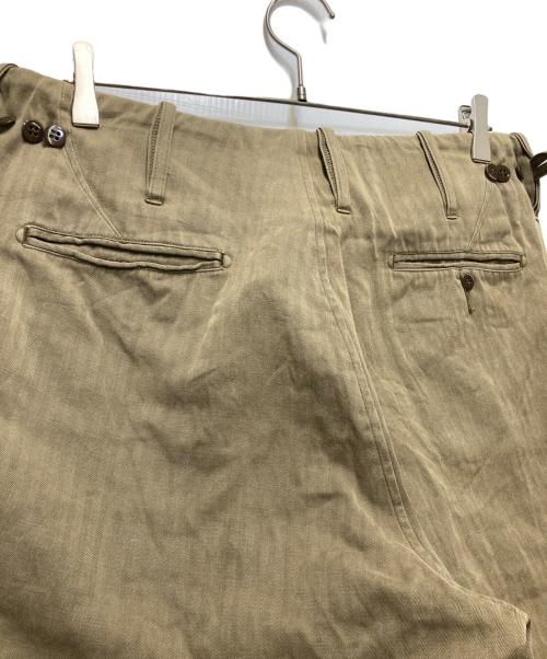 MAATEE&SONS（マーティーアンドサンズ）MAATEE&SONS (マーティーアンドサンズ) CHINO TROUSER ドゥルン（チノトラウザー）MT5103-0209A オリーブ サイズ:3の古着・服飾アイテム
