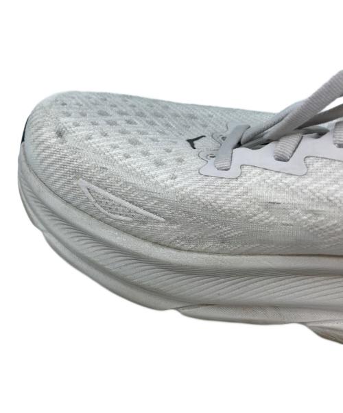 HOKA（ホカ）HOKA (ホカ) M CLIFTON 9 ホワイト サイズ:26.5の古着・服飾アイテム