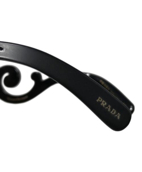 PRADA（プラダ）PRADA (プラダ) ミニマルバロック サングラス ブラウン サイズ:55□22の古着・服飾アイテム