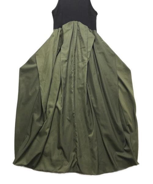 UN3D.（アンスリード）UN3D. (アンスリード) CURVE LINE TUCK SLEEVELESS OP (カーブラインタックスリーブレスワンピース)　25AW　 オリーブ サイズ:38の古着・服飾アイテム