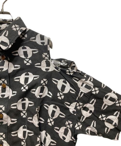 Vivienne Westwood RED LABEL（ヴィヴィアンウエストウッドレッドレーベル）Vivienne Westwood RED LABEL (ヴィヴィアンウエストウッドレッドレーベル) リヨセルMUD ORBプリントシャツ グレー サイズ:00の古着・服飾アイテム