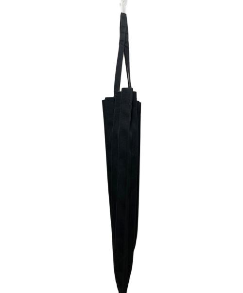 me ISSEY MIYAKE（ミーイッセイ ミヤケ）me ISSEY MIYAKE (ミーイッセイ ミヤケ) TRUNK PLEATS BAG ブラックの古着・服飾アイテム