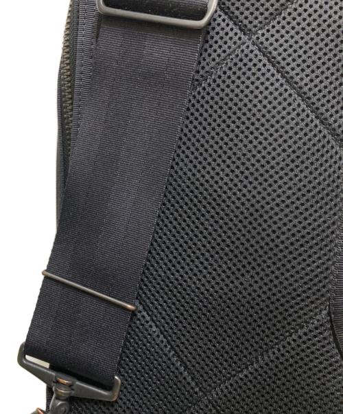 PORTER（ポーター）PORTER (ポーター) HEAT SLING SHOULDER BAG（ヒートスリングショルダーバッグ）703-08000 ブラックの古着・服飾アイテム