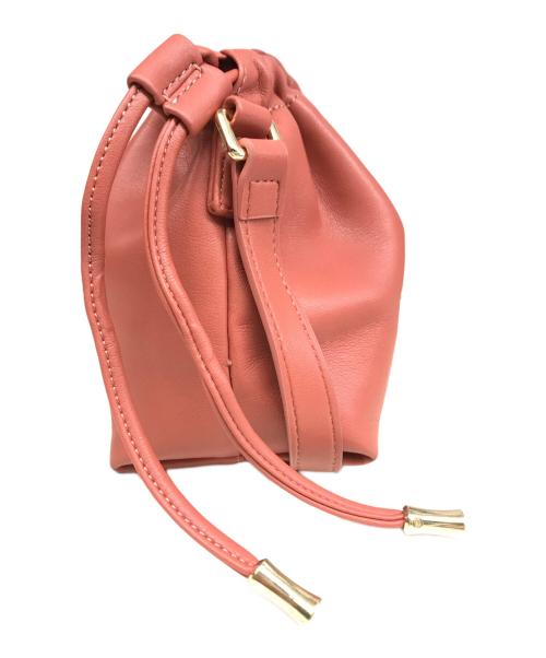 A.P.C.（アーペーセー）A.P.C. (アーペーセー) SAC NINON MINI 22PC（サック ニノン ミニ） ドロ－ストリングショルダーバッグ / 巾着ショルダーバッグ ピンクの古着・服飾アイテム