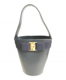 Salvatore Ferragamo（サルヴァトーレ フェラガモ）の古着「ヴァラリボンハンドバッグ　BA214180」｜ネイビー