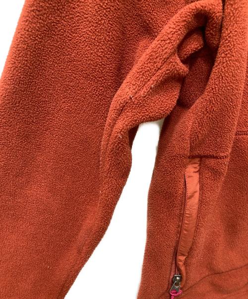Patagonia SYNCHILLA（パタゴニア シンチラ）Patagonia SYNCHILLA (パタゴニア シンチラ) フリースジャケット 7H3611　USA製　 レッド サイズ:Sの古着・服飾アイテム