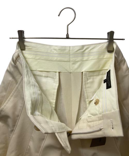 COMME des GARCONS HOMME PLUS（コムデギャルソンオムプリュス）COMME des GARCONS HOMME PLUS (コムデギャルソンオムプリュス) 26SS フレアショーツ PQ-P019 /AD2025 ベージュ サイズ:Sの古着・服飾アイテム