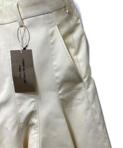 COMME des GARCONS HOMME PLUS（コムデギャルソンオムプリュス）COMME des GARCONS HOMME PLUS (コムデギャルソンオムプリュス) 26SS フレアショーツ PQ-P019 /AD2025 ベージュ サイズ:Sの古着・服飾アイテム