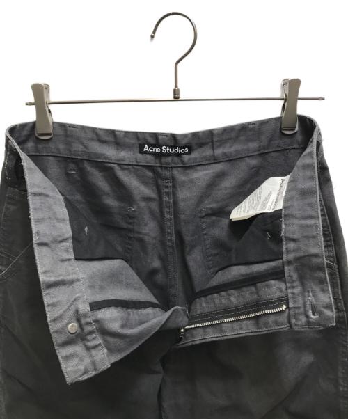 Acne studios（アクネ ストゥディオズ）Acne studios (アクネ ストゥディオズ) バッグロゴレザーパッチ刺繍 ワイドダブルニーデニムパンツ FA-UX-TROU000118 グレー サイズ:Sの古着・服飾アイテム