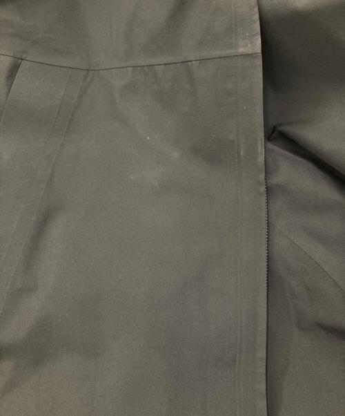 AKAD（エーケーエーディー）AKAD (エーケーエーディー) SIGNATURE TECH RAIN SHELL PARKA（シグネチャー テックレインシェルパーカー） / ナイロンジャケット AKAD001 ネイビー サイズ:Mの古着・服飾アイテム