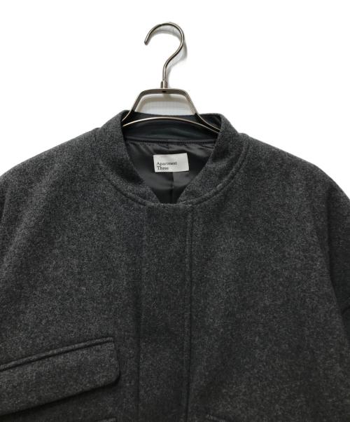 apartment Three（アパートメントスリー）Apartment Three (アパートメントスリー) Cropped WoolBomberJacket （クロップドウールボンバージャケット）ATSTR1023001 グレー サイズ:1の古着・服飾アイテム