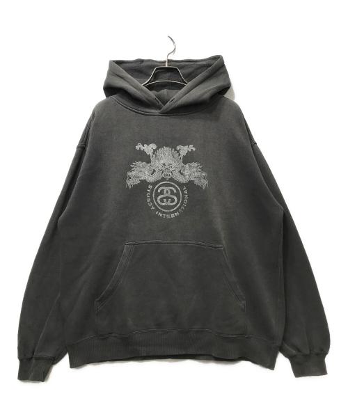 stussy（ステューシー）stussy (ステューシー) ドラゴンプリント スウェットフーディ / USA製 / 紺タグ グレー サイズ:Lの古着・服飾アイテム