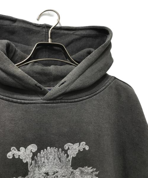 stussy（ステューシー）stussy (ステューシー) ドラゴンプリント スウェットフーディ / USA製 / 紺タグ グレー サイズ:Lの古着・服飾アイテム