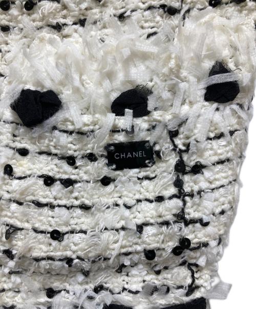 CHANEL（シャネル）CHANEL (シャネル) シルク混ツイード ノーカラージャケット ホワイト サイズ:38の古着・服飾アイテム