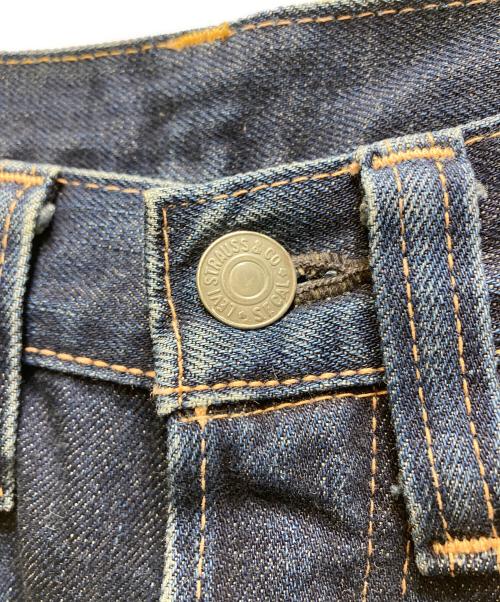 LEVI'S VINTAGE CLOTHING（リーバイス ビンテージ クロージング）LEVI'S VINTAGE CLOTHING (リーバイス ビンテージ クロージング) 501XXデニムパンツ 日本製 BIGE 赤耳 1947年モデル インディゴ サイズ:32の古着・服飾アイテム