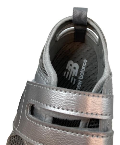 NEW BALANCE（ニューバランス）NEW BALANCE (ニューバランス) メリージェーンスニーカー シルバー サイズ:US6の古着・服飾アイテム