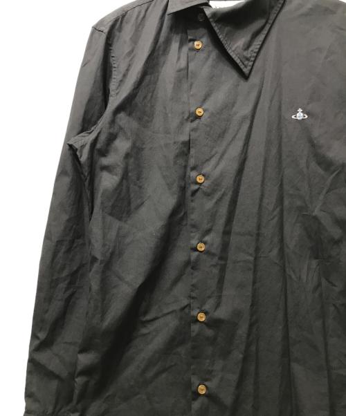 Vivienne Westwood（ヴィヴィアンウエストウッド）Vivienne Westwood (ヴィヴィアンウエストウッド) アシンメトリー シャツ　MK.199004 ブラック サイズ:44の古着・服飾アイテム