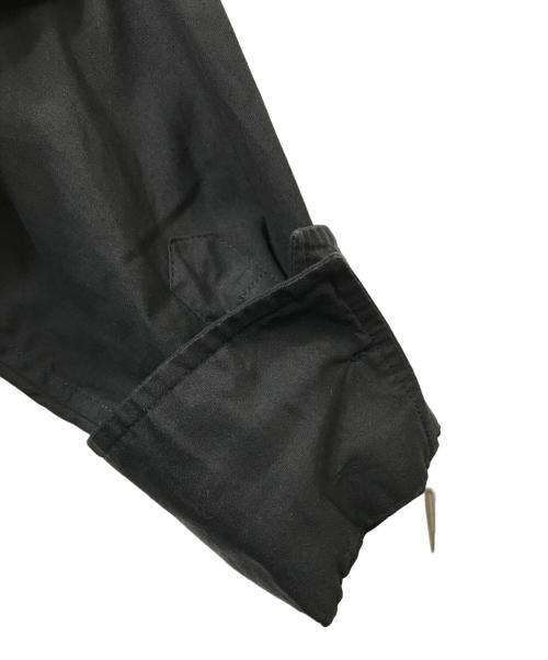 Vivienne Westwood（ヴィヴィアンウエストウッド）Vivienne Westwood (ヴィヴィアンウエストウッド) アシンメトリー シャツ　MK.199004 ブラック サイズ:44の古着・服飾アイテム