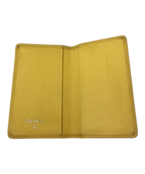 CHANEL（シャネル）CHANEL (シャネル) 名刺入れ イエローの古着・服飾アイテム