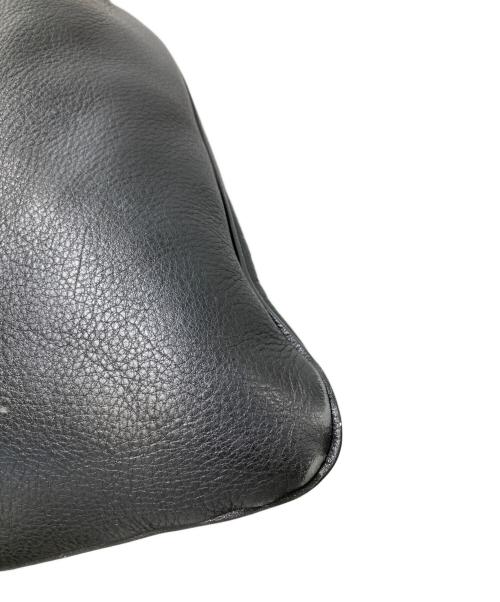 A.P.C.（アーペーセー）A.P.C. (アーペーセー) Sac Havane  / レザー巾着ショルダーバッグ ブラックの古着・服飾アイテム