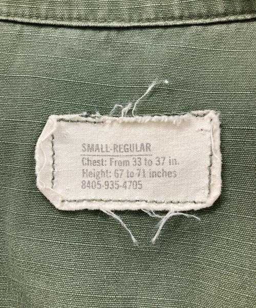 US ARMY（ユーエスアーミー）US ARMY (ユーエスアーミー) JUNGLE FATIGUE 5th JACKET（ジャングルファティーグ） グリーン サイズ:SMALL-REGULARの古着・服飾アイテム