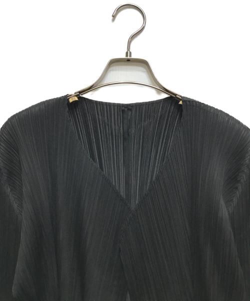 PLEATS PLEASE（プリーツプリーズ）PLEATS PLEASE (プリーツプリーズ) BASICKS CARDIGAN（ベーシックカーディガン）PP05JO106 ブラック サイズ:3の古着・服飾アイテム