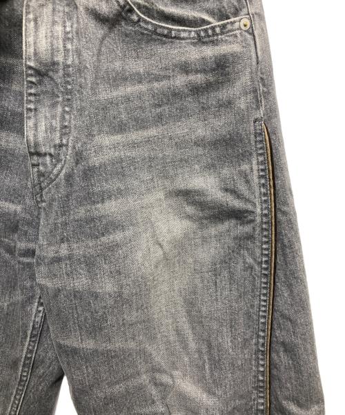ANTHEM A（アンセム エー）ANTHEM A (アンセム エー) TWIST LINE WASHED STRAIGHT DENIM（ツイストラインウォッシュドストレートデニム）A00205P グレーの古着・服飾アイテム